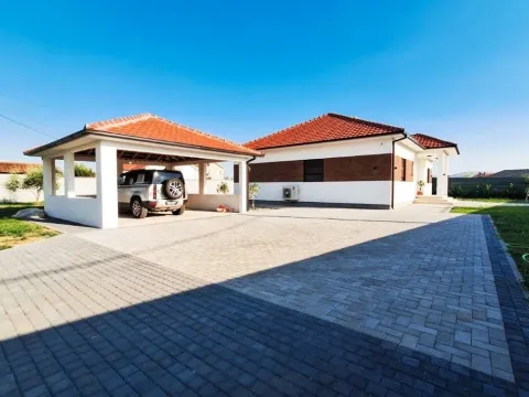 Kuća in Donji Kokoti