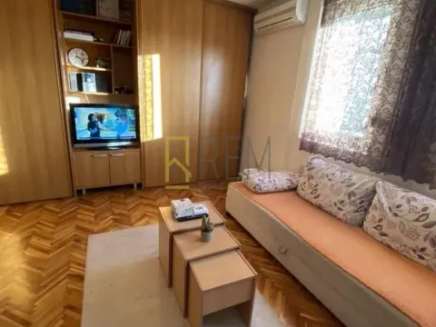 Prodaja, jednosoban stan, 36m², Blok 6, Podgorica - image 8