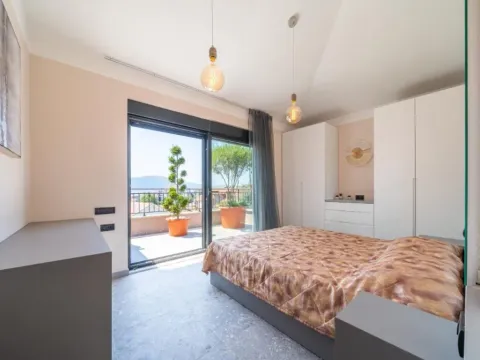 Sale, two bedroom apartment, 78m², Kalimanj, Tivat - image 7