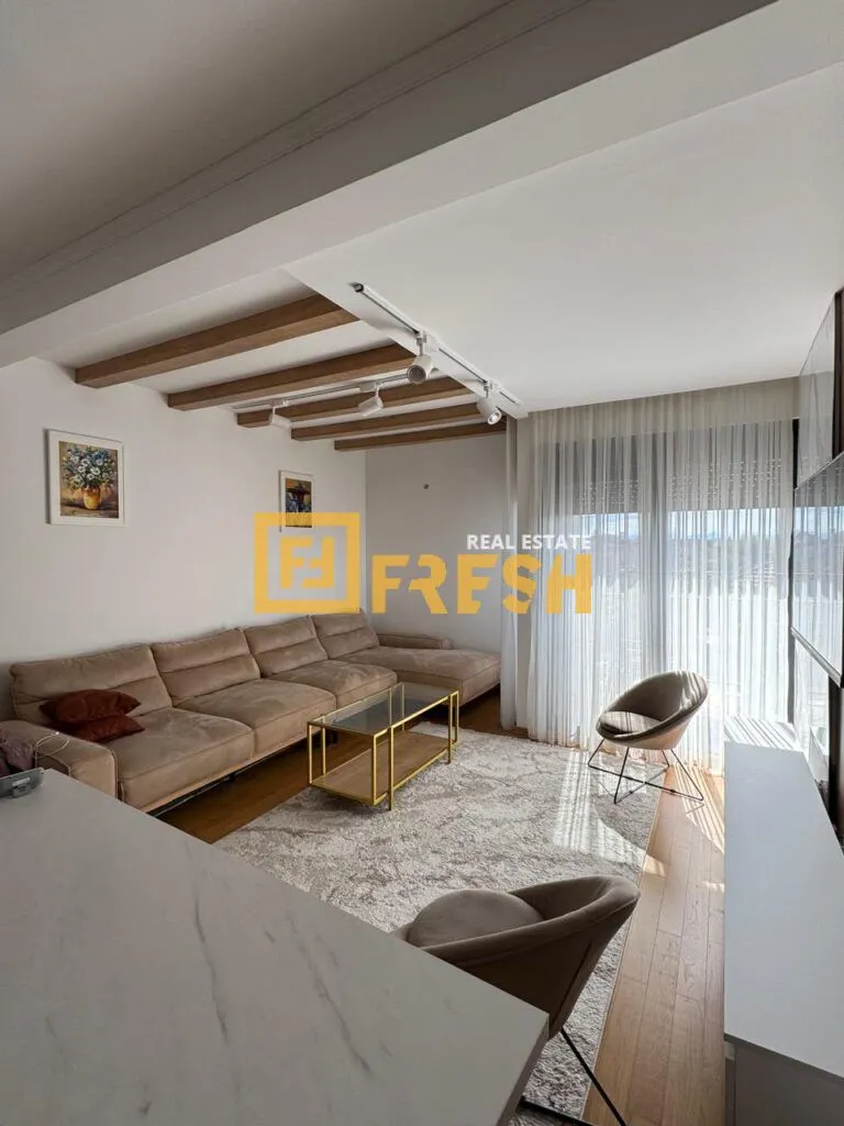 Prodaja, trosoban stan, 90m², Blok 9, Podgorica