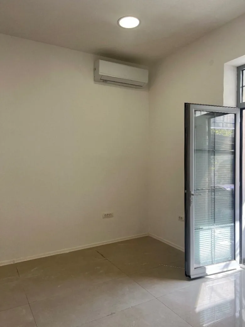 Rent, office space, 55m², Centar, Podgorica