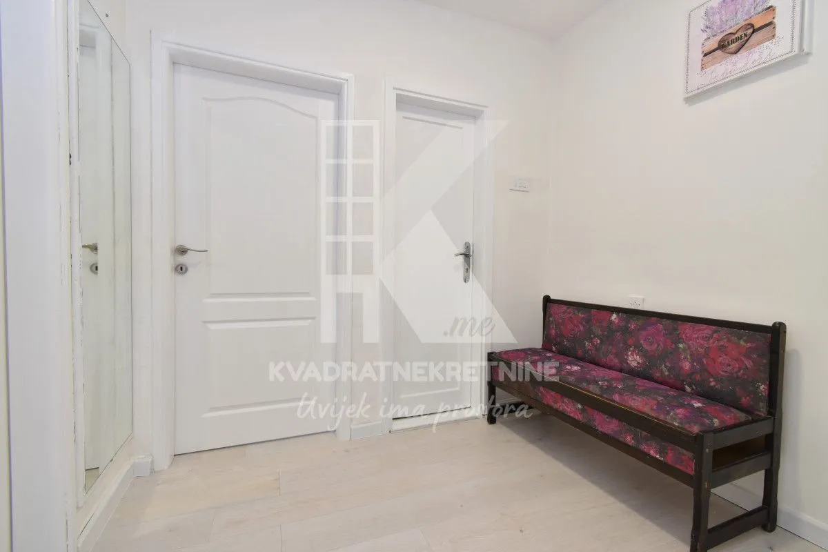 Rent, one bedroom apartment, 42m², Drač, Podgorica