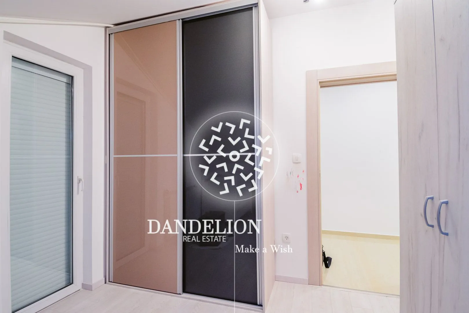 Izdavanje, trosoban stan, 125m², Vranići, Podgorica