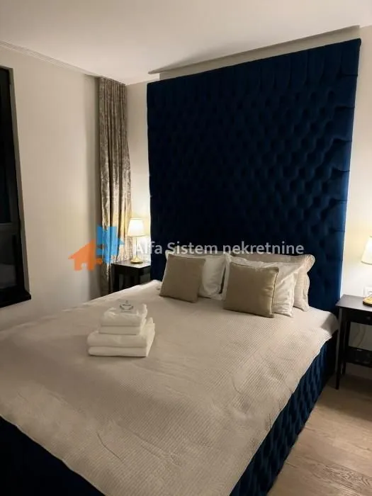Rent, three bedroom apartment, 77m², Savski Venac, Beograd