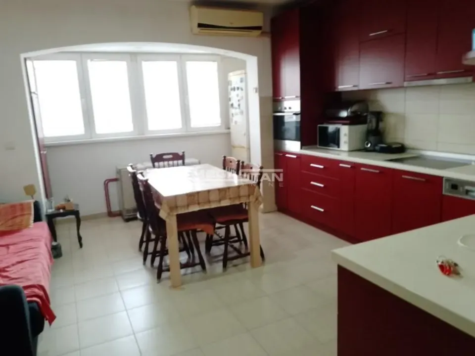 Prodaja, trosoban stan, 57m², Galenika, Beograd