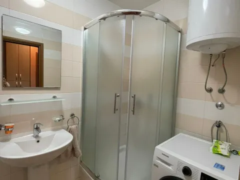 Izdavanje, jednosoban stan, 40m², Stari Aerodrom, Podgorica - image 6