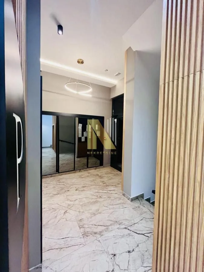 Prodaja, dvosoban stan, 44m², Avijatičarsko naselje, Novi Sad Sve Podlokacije