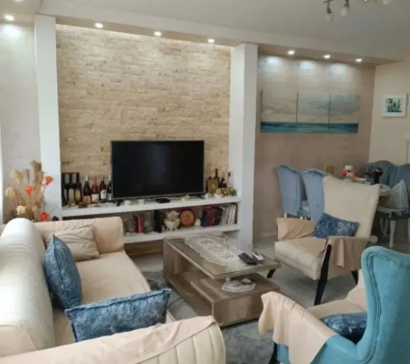 Izdavanje, jednosoban stan, 45m², Stari Aerodrom, Podgorica