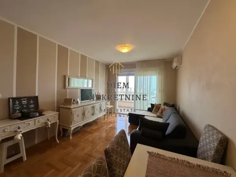 Prodaja, dvosoban stan, 69m², Centar, Bar - image 17