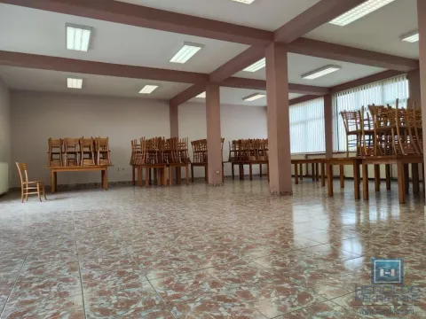 Izdavanje, ugostiteljski objekat, 1000m², Strelište, Jagodina - image 24