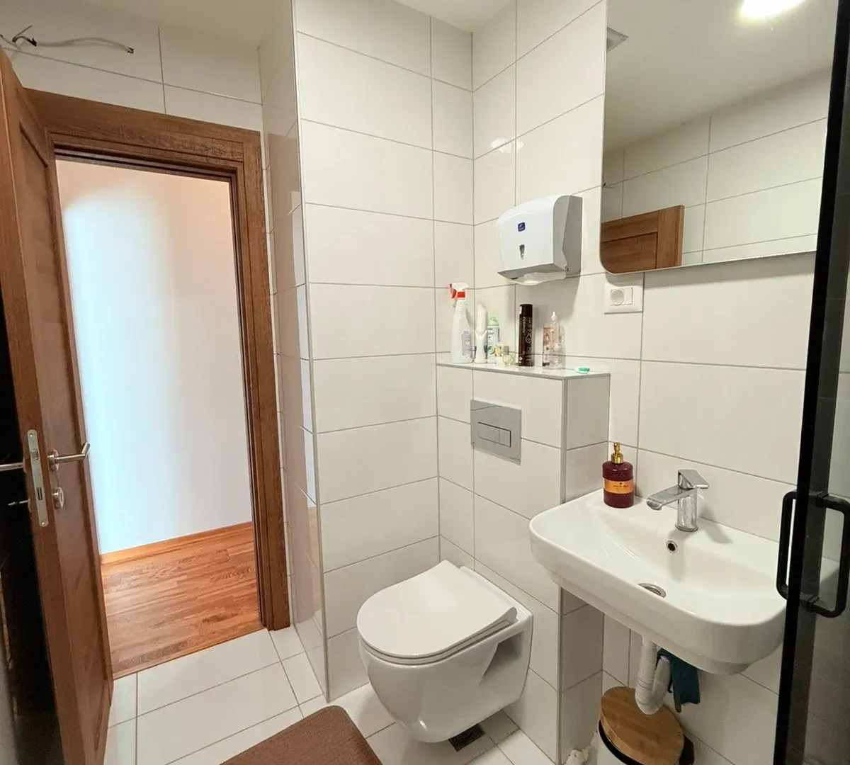 Prodaja, dvosoban stan, 52m², Tološi, Podgorica