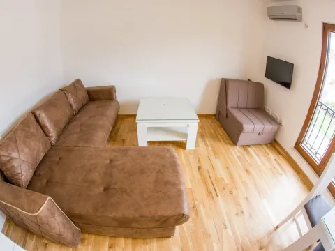 Rent, one bedroom apartment, 25m², Centar, Budva - image 4