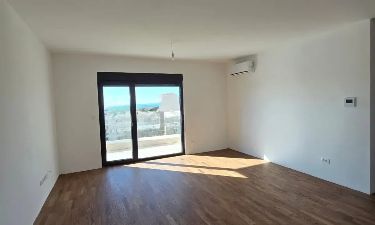 Sale, two bedroom apartment, 69m², Ilino, Bar