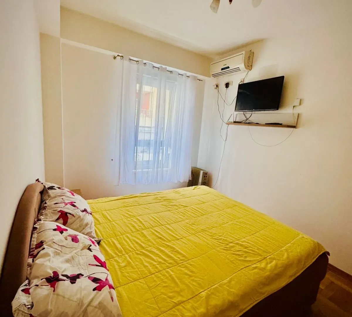 Izdavanje, dvosoban stan, 60m², Krivi Most, Podgorica
