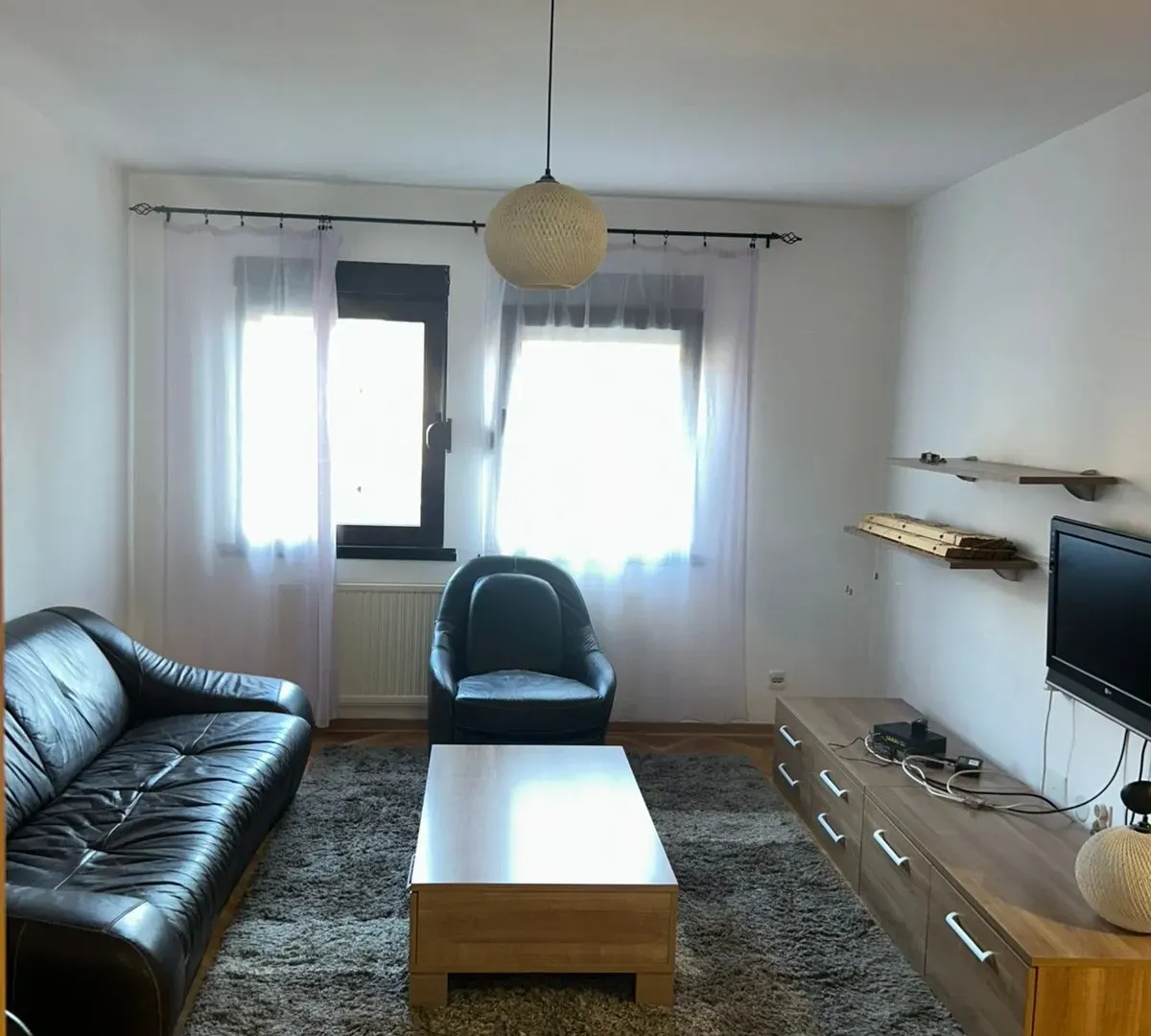 Izdavanje, dvosoban stan, 86m², Seljanovo, Tivat