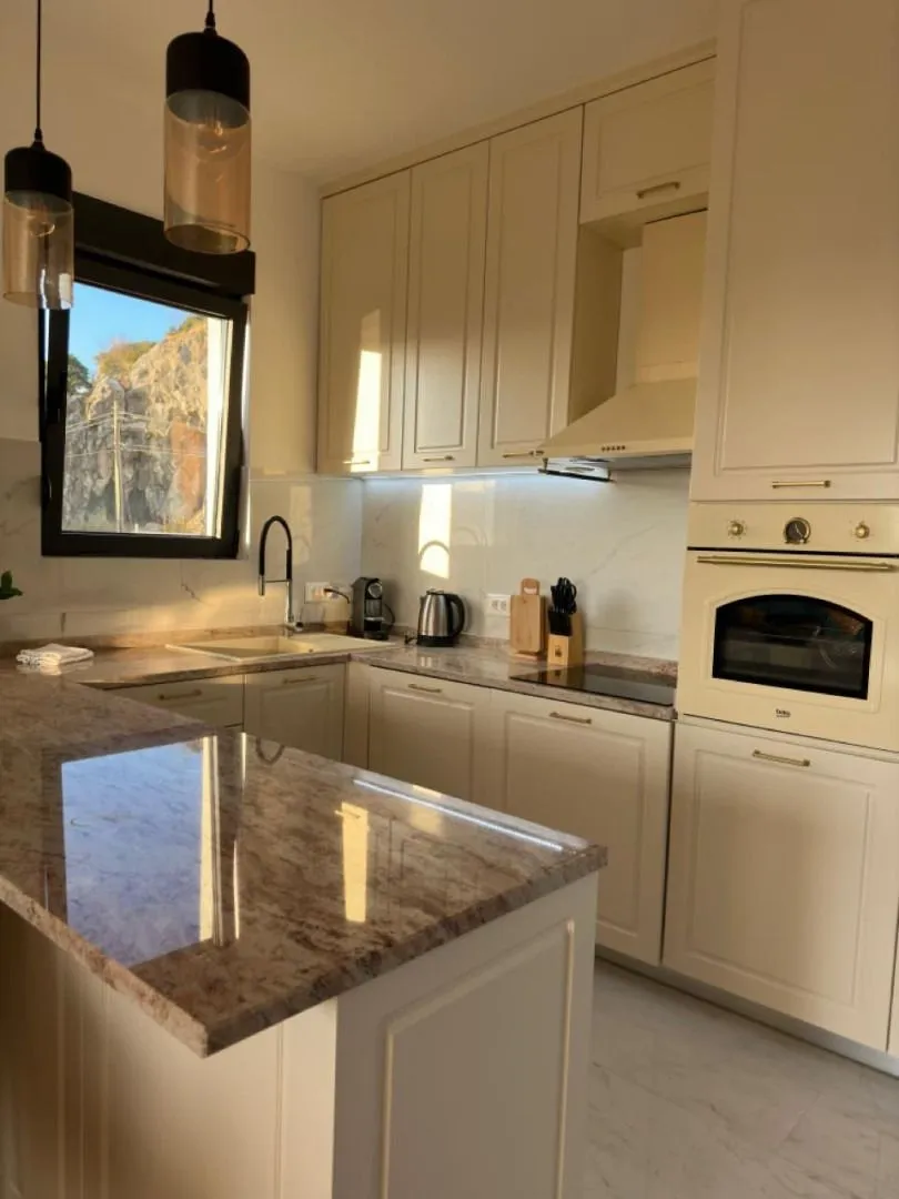 Prodaja, dvosoban stan, 71m², Mažina, Tivat