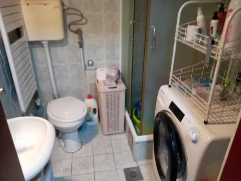 Prodaja, kuća, 108m², Uciteljsko Naselje, Zvezdara Sve Podlokacije - image 11