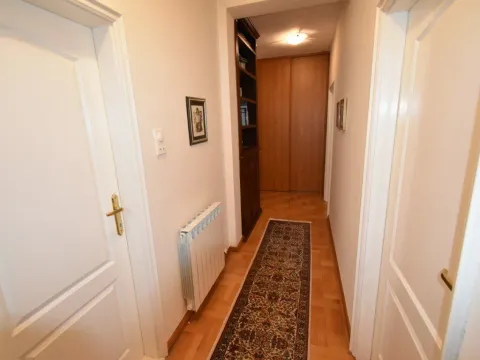 Izdavanje, trosoban stan, 117m², Gorica C, Podgorica - image 4