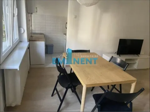 Izdavanje, trosoban stan, 65m², Stari Grad, Beograd - image 4