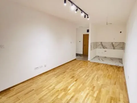 Prodaja, dvosoban stan, 44m², Avijatičarsko naselje, Novi Sad Sve Podlokacije - image 1