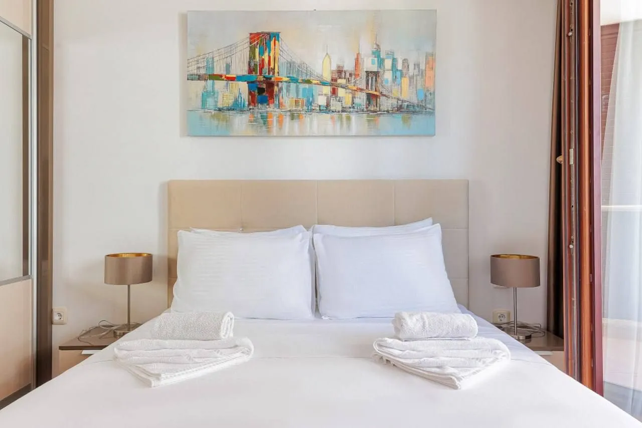 Rent, one bedroom apartment, 72m², Bečići, Budva
