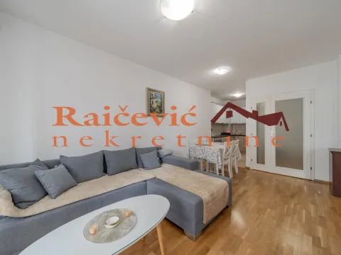 Izdavanje, dvosoban stan, 45m², Gradska Bolnica, Zvezdara Sve Podlokacije - image 5