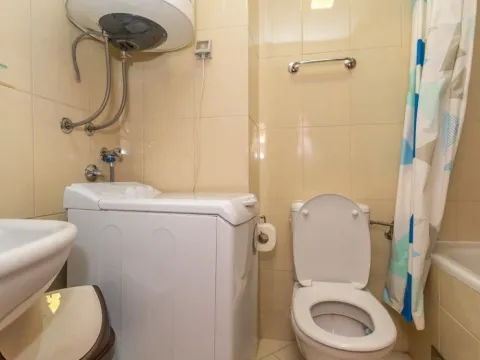 Izdavanje, dvosoban stan, 68m², Podgorica, Crna Gora - image 10