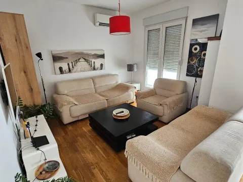 Rent, one bedroom apartment, 50m², City Kvart, Podgorica - image 2