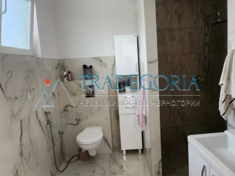 Prodaja, kuća, 194m², Bar, Crna Gora - image 9