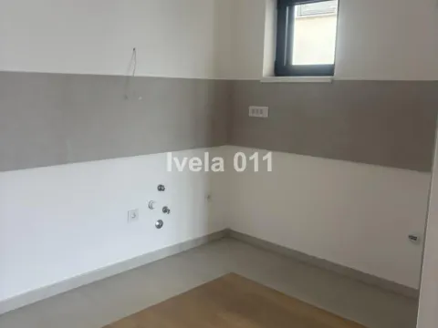 Prodaja, jednosoban stan, 42m², Autokomanda, Voždovac Sve Podlokacije - image 3