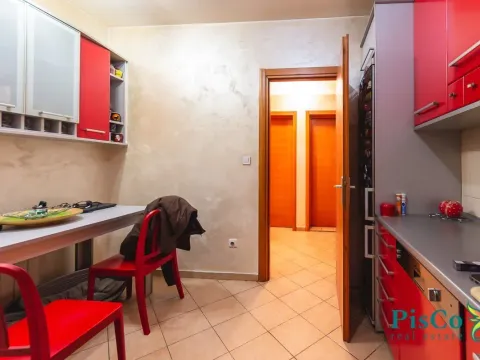 Prodaja, trosoban stan, 119m², Stari Aerodrom, Podgorica - image 12