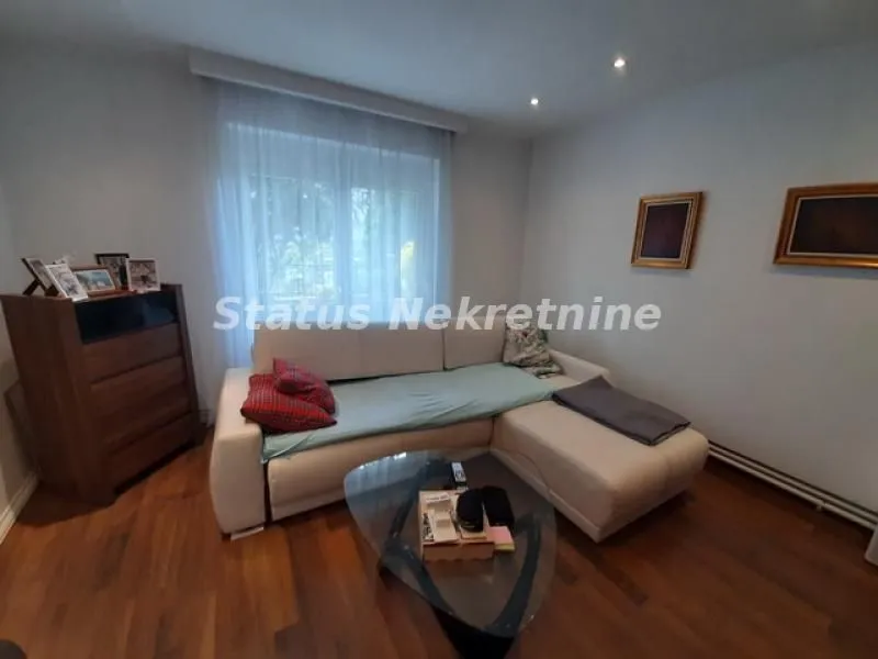 Prodaja, kuća, 157m², Salajka, Novi Sad Sve Podlokacije
