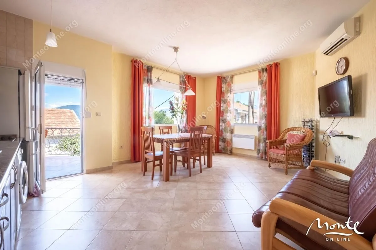 Prodaja, kuća, 89m², Krašići, Tivat