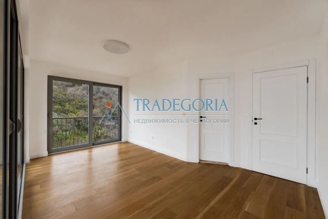 Prodaja, trosoban stan, 160m², Pržno, Budva