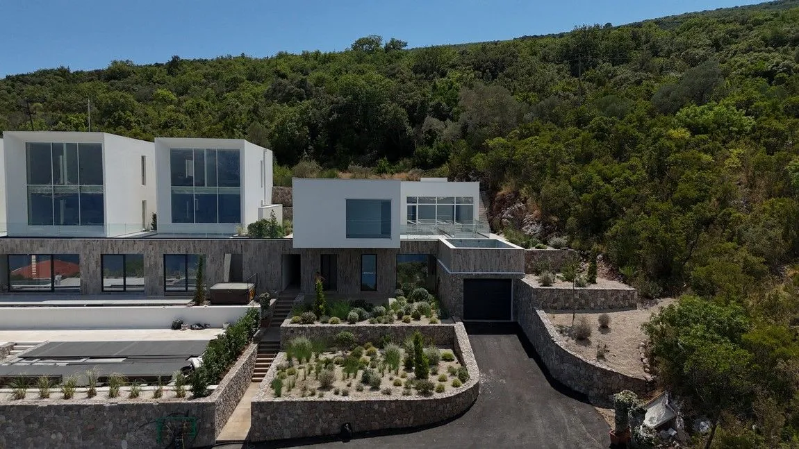 Prodaja, dvosoban stan, 119m², Krašići, Tivat