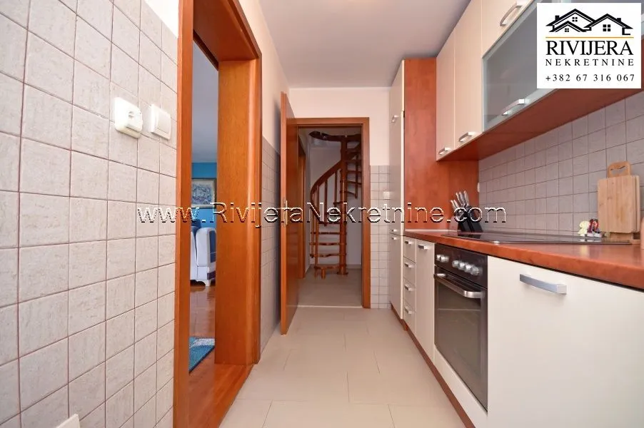 Prodaja, kuća, 285m², Đenovići, Herceg Novi