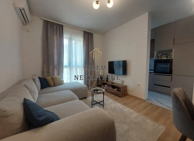 Rent, two bedroom apartment, 70m², Tivat, Crna Gora