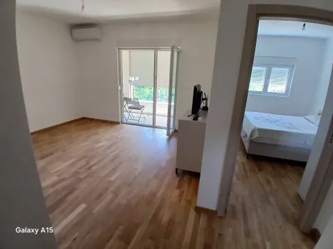 Sale, one bedroom apartment, 46m², Bečići, Budva - image 5