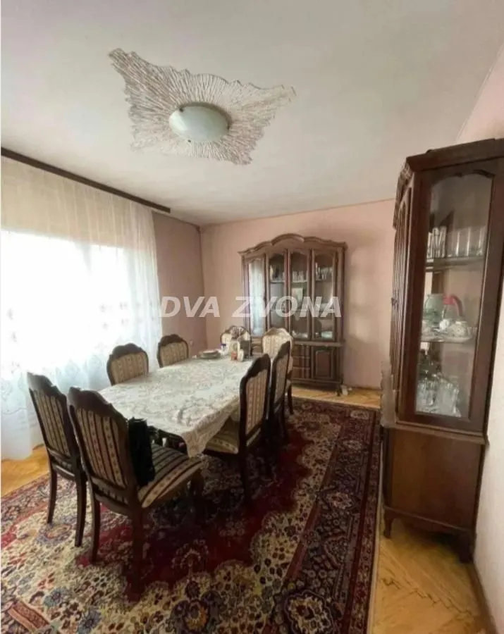 Prodaja, kuća, 420m², Farkaždin, Zrenjanin