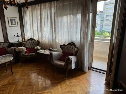 Prodaja, četvorosoban stan, 97m², Stari Grad, Beograd - image 3