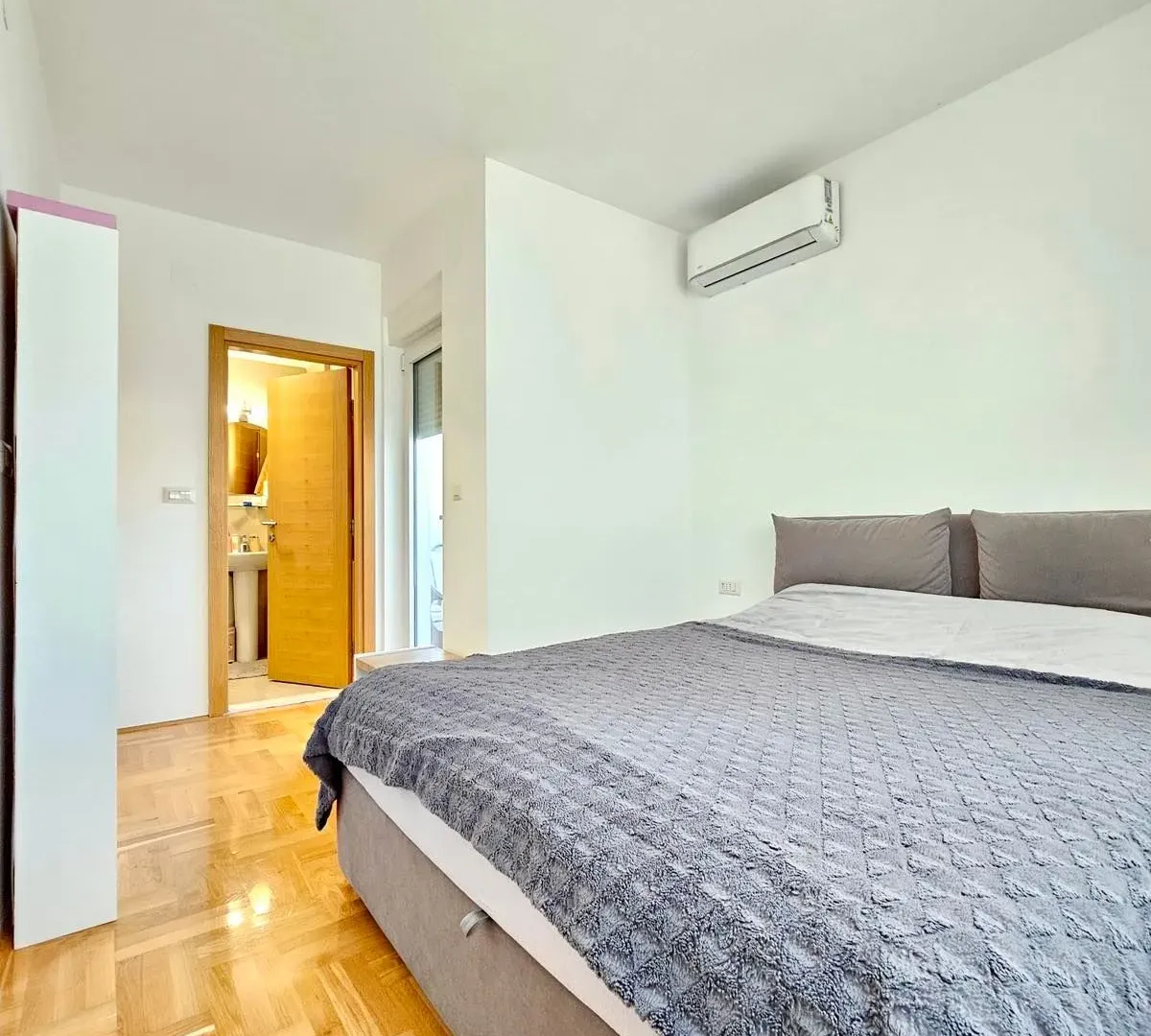 Prodaja, trosoban stan, 95m², Stari Aerodrom, Podgorica