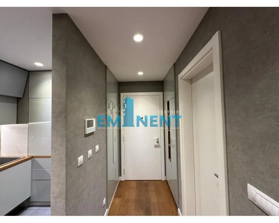 Izdavanje, trosoban stan, 90m², Novi Beograd Blok 65, Novi Beograd Sve Podlokacije