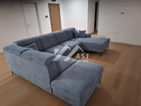 Rent, four bedroom apartment, 110m², Salajka, Novi Sad Sve Podlokacije