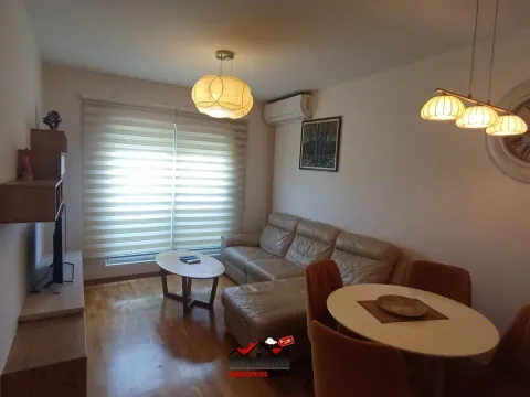 Prodaja, jednosoban stan, 40m², Centar, Nikšić - image 5