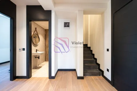 Prodaja, četvorosoban stan, 107m², Kolašin, Crna Gora - image 14