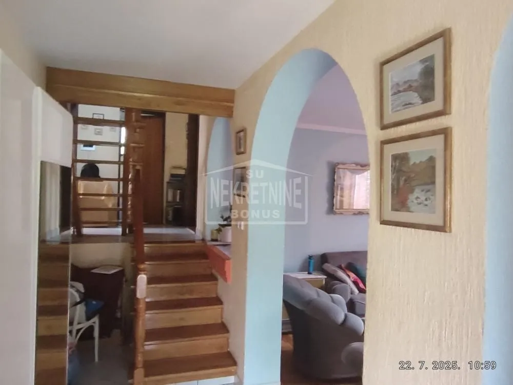 Prodaja, kuća, 180m², Železničko Naselje, Subotica