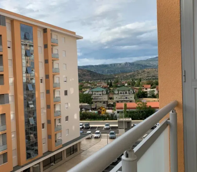Izdavanje, jednosoban stan, 45m², City Kej, Podgorica