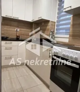Izdavanje, trosoban stan, 58m², Savski Venac, Beograd - image 4