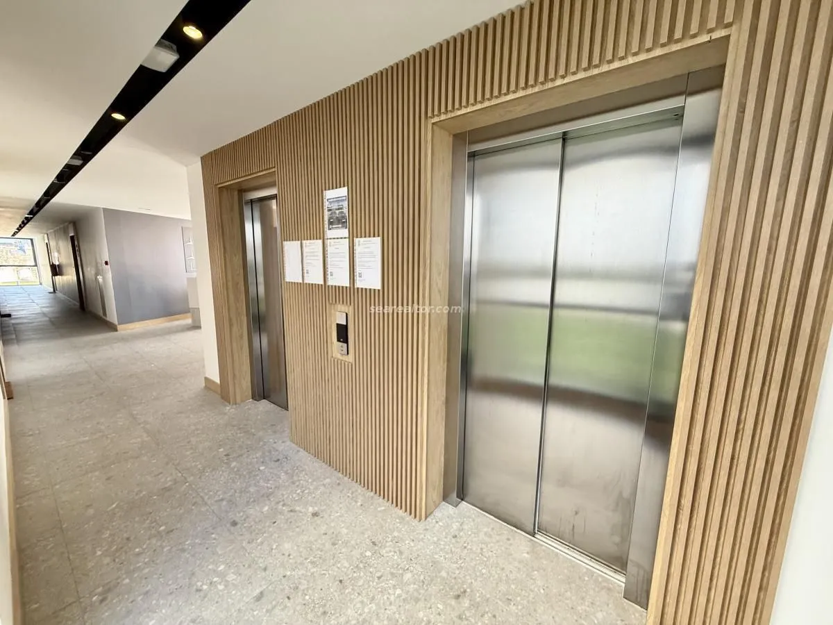 Sale, one bedroom apartment, 121m², Bečići, Budva