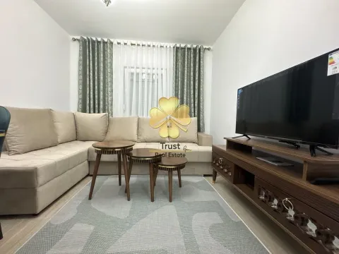 Izdavanje, kuća, 40m², 1 maj, Podgorica